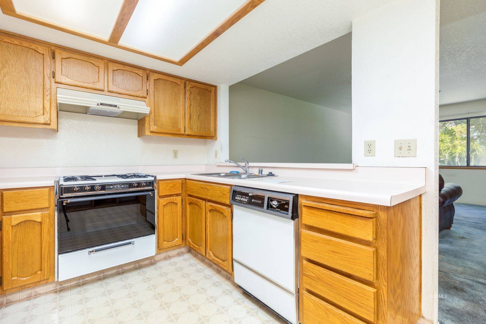 171 East Upjohn Avenue Ridgecrest, CA 93555 - Photo 8 of 23 Gallery Image 8