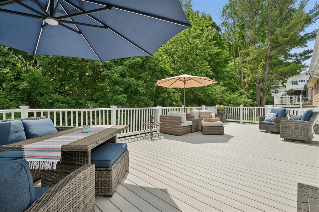 158 Copperfield Road Worcester, MA 01602 - Photo 35 of 42
