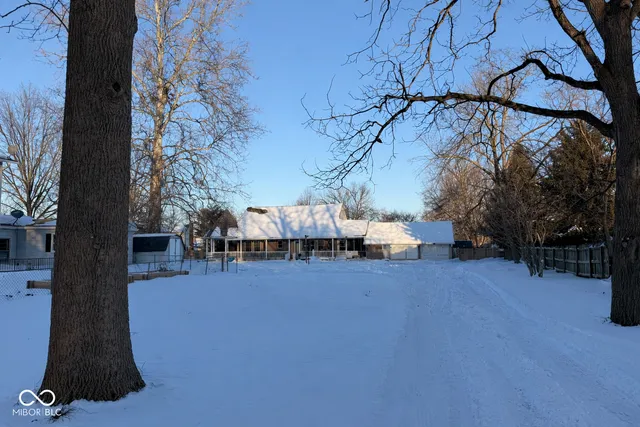 $260,000 | 6335 Zionsville Road, Indianapolis, IN 46268