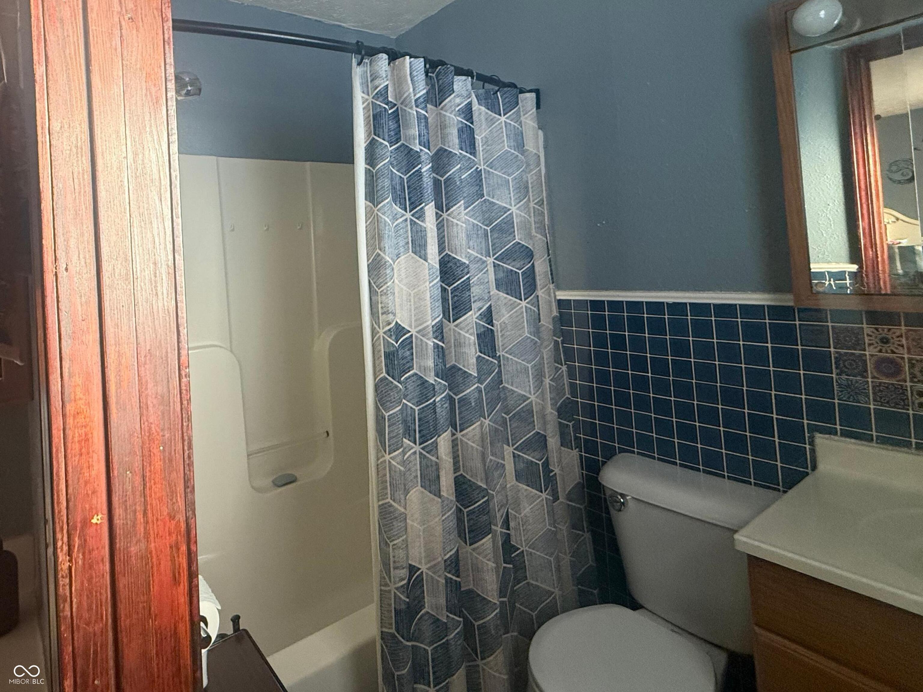 6335 Zionsville Road Indianapolis, IN 46268 - Photo 3 of 10