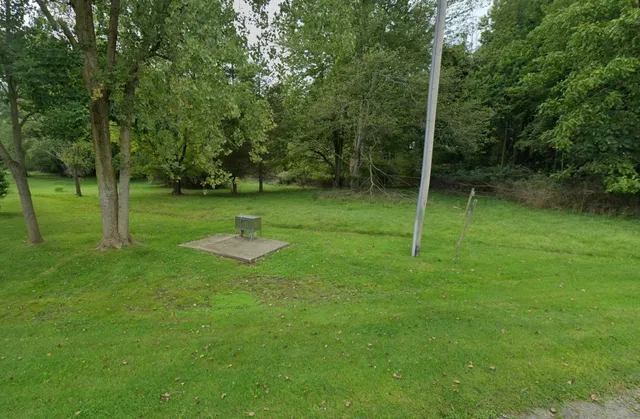 $275,000 | 142 St Peters Drive, Unit 5, Douglas, MI 49406