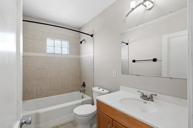 $3,100 | 2802 South 4th Street, Austin, TX 78704