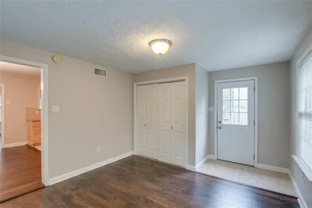 $3,200 | 2802 South 4th Street, Austin, TX 78704
