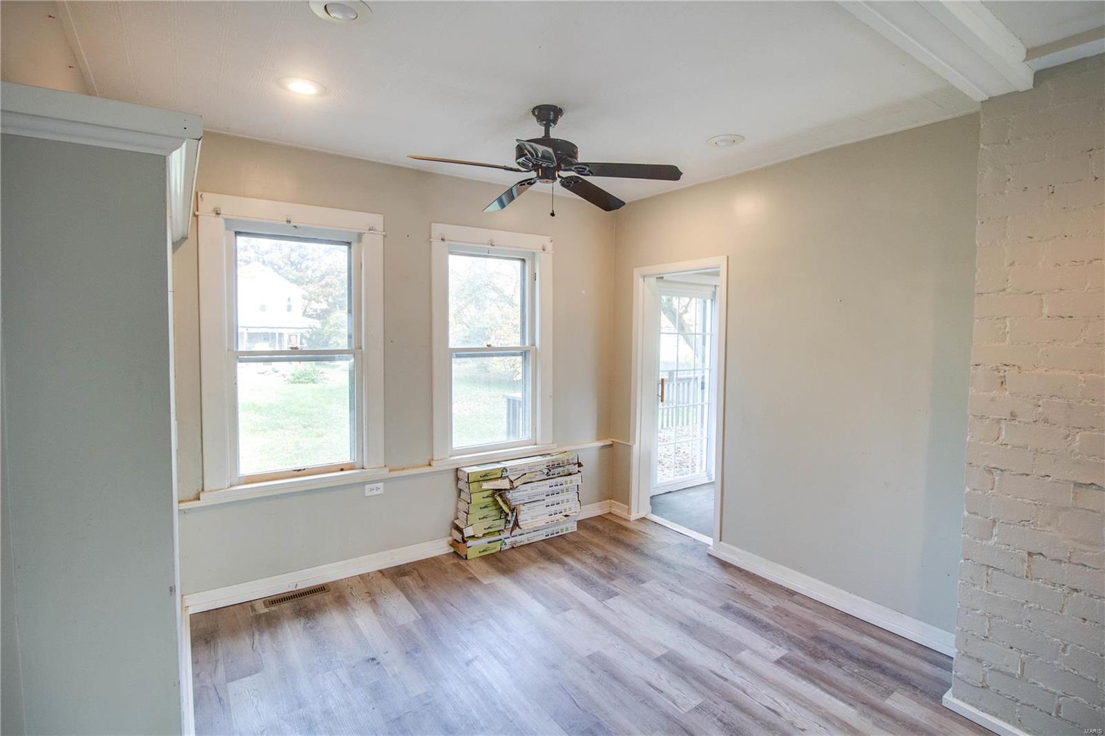 508 Grace Street Godfrey, IL 62035 - Photo 10 of 31 Gallery Image 10