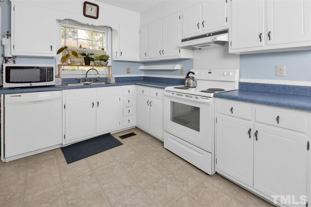 3504 Morningside Drive Raleigh, NC 27607 - Photo 14 of 27