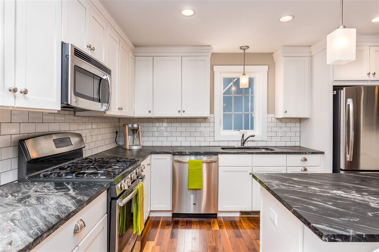 32 Philbrick Road Kittery, ME 03904 - Photo 7 of 33 Gallery Image 7