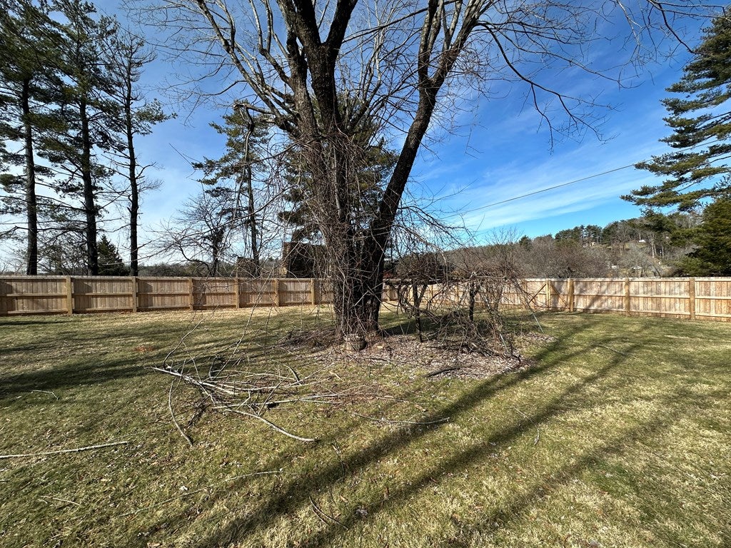 122 Roseland Road Galax, VA 24333 - Photo 10 of 57 Gallery Image 10