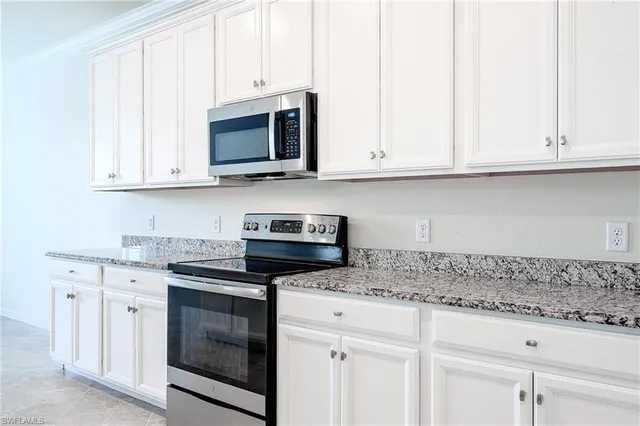 $879,000 | 4604 Abaca Circle, Naples, FL 34119