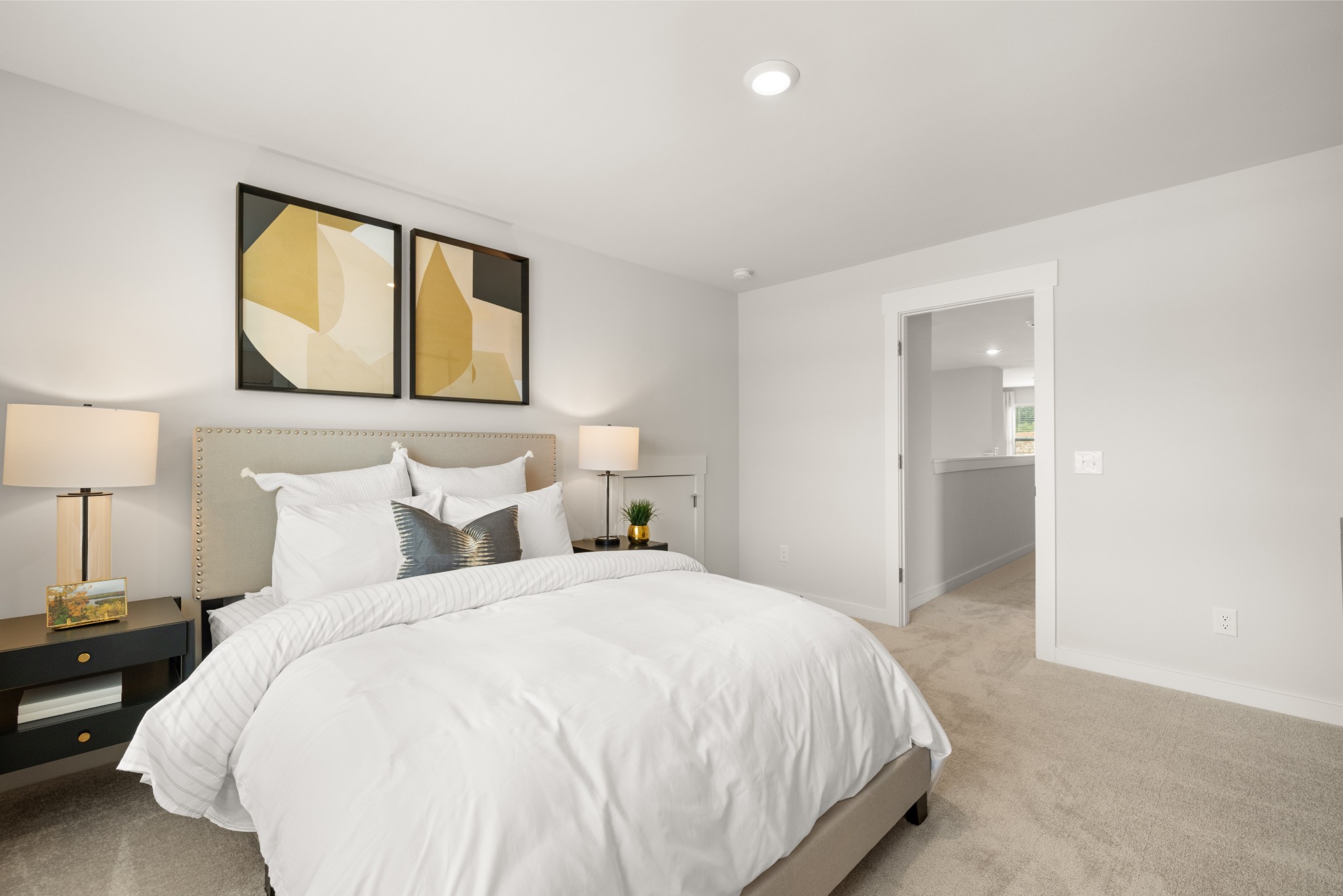 2408 Williams Rdg Drive Columbia, TN 38401 - Photo 29 of 44 a bedroom with a bed and a lamp