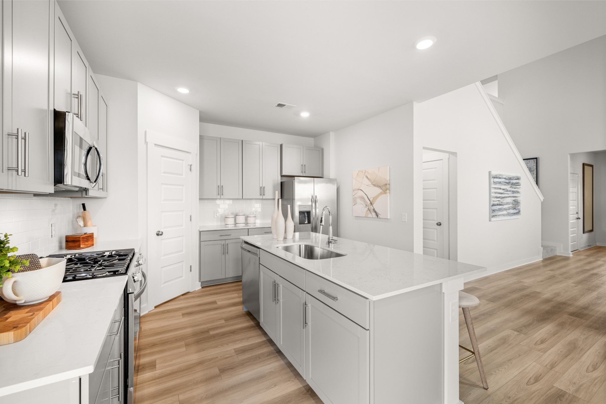 2408 Williams Rdg Drive Columbia, TN 38401 - Photo 7 of 44 a kitchen with a sink stove and refrigerator