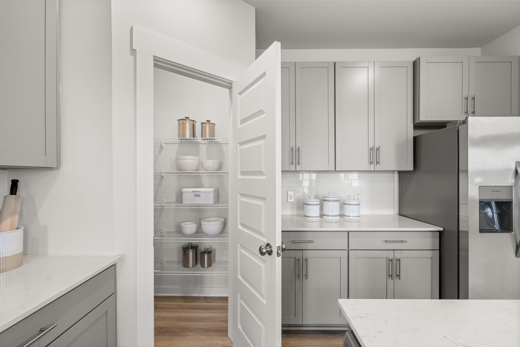 2408 Williams Rdg Drive Columbia, TN 38401 - Photo 10 of 44 a kitchen with stainless steel appliances a refrigerator and cabinets