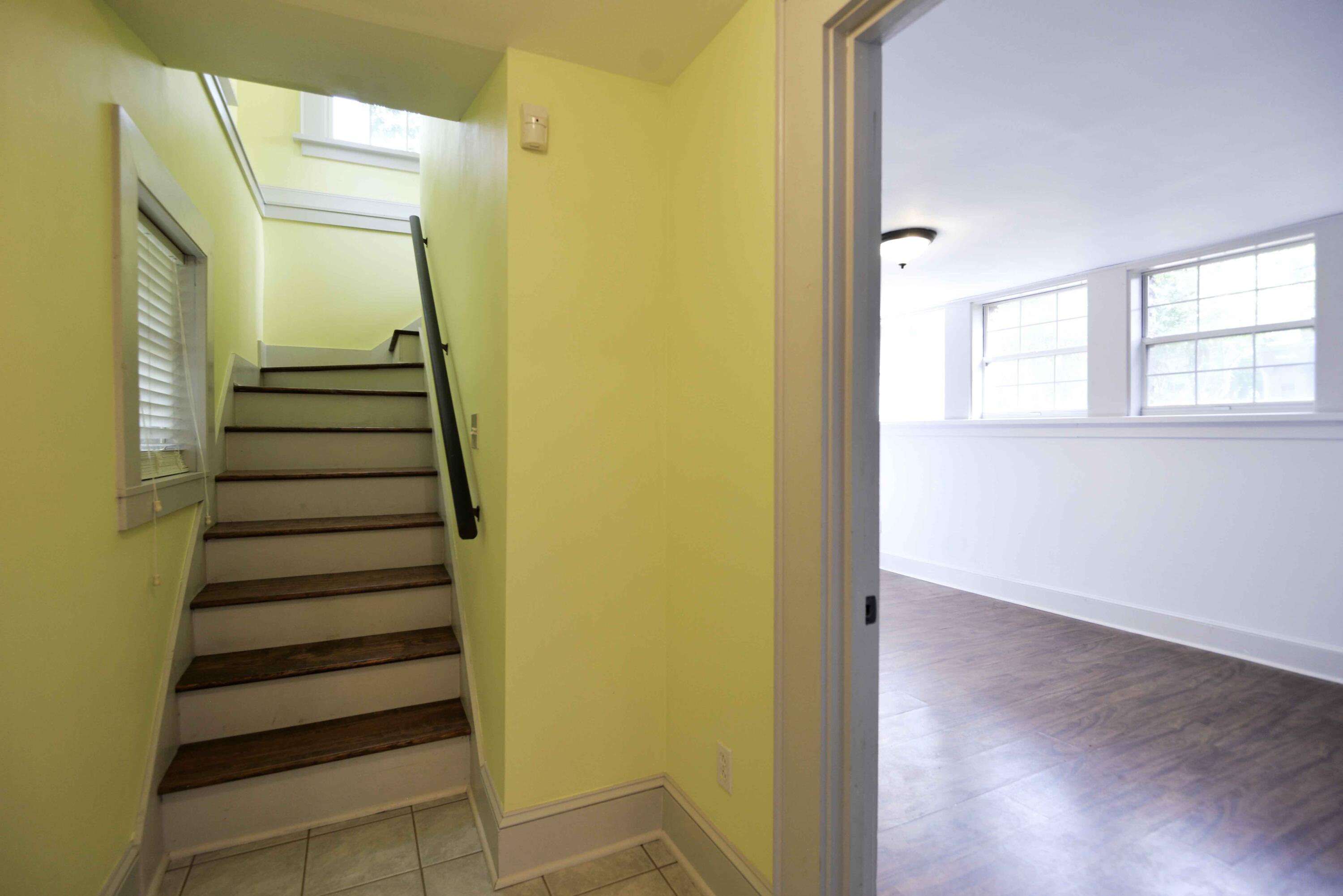 1269 Duane Road Chattanooga, TN 37405 - Photo 36 of 53 Steps from family room
