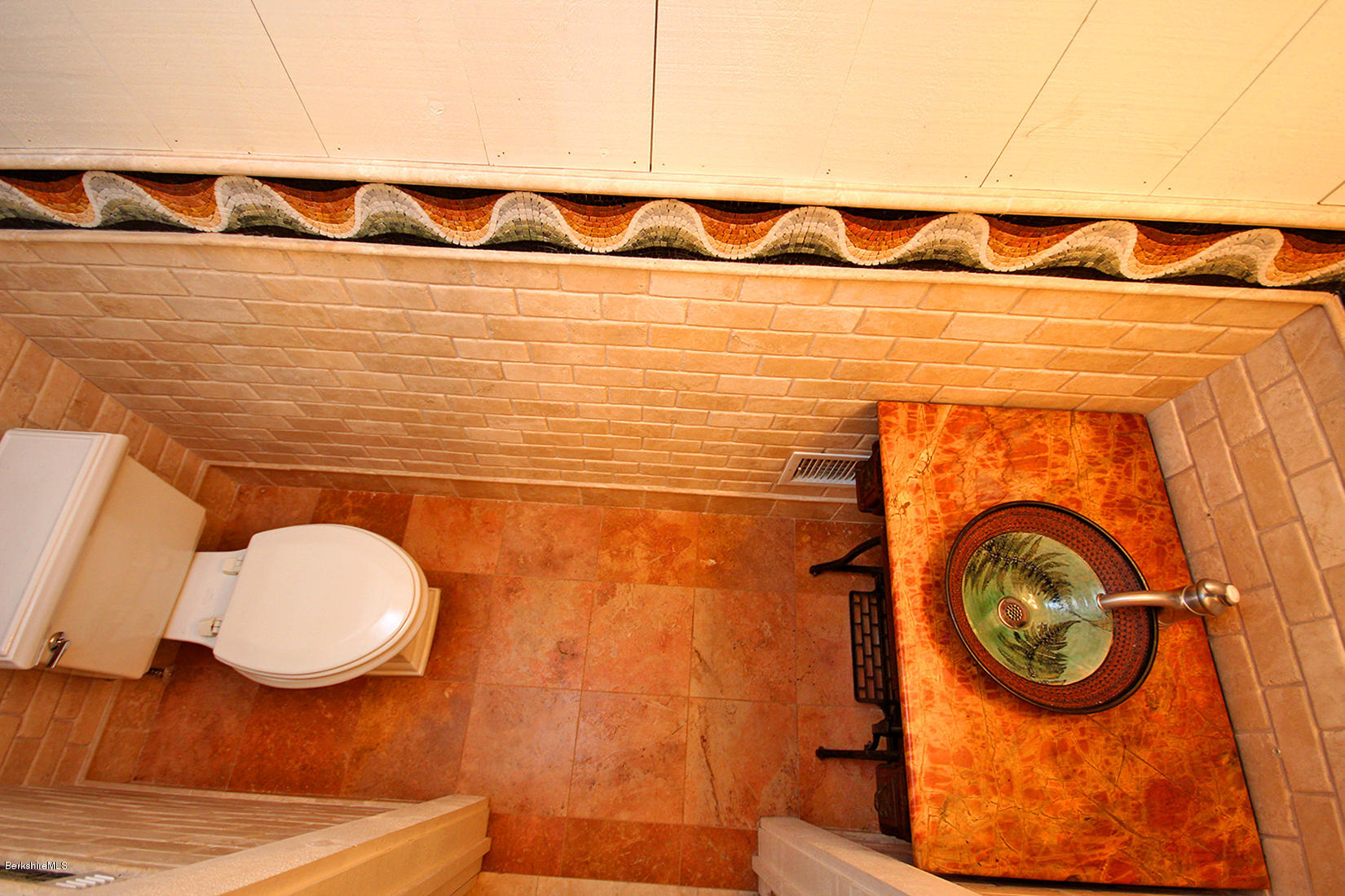 315 Canaan Road Sheffield, MA 01222 - Photo 13 of 40 a bathroom with a sink and a mirror