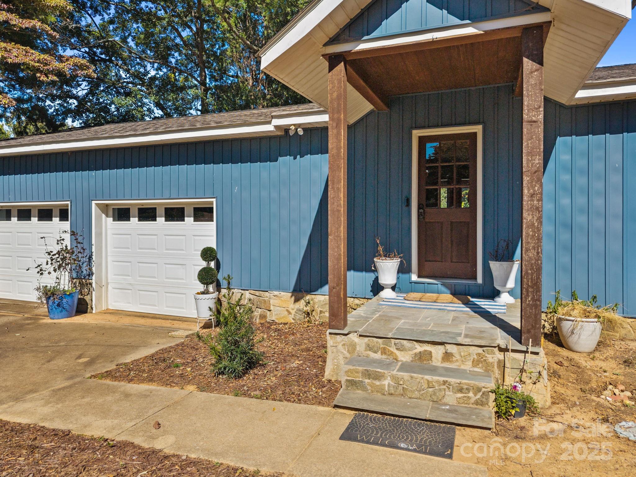 255 Topsail Road Salisbury, NC 28146 - Photo 8 of 47 a backyard of a house