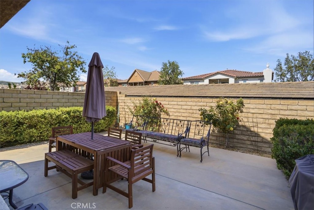 28475 Santa Rosa Lane Saugus, CA 91350 - Photo 16 of 19