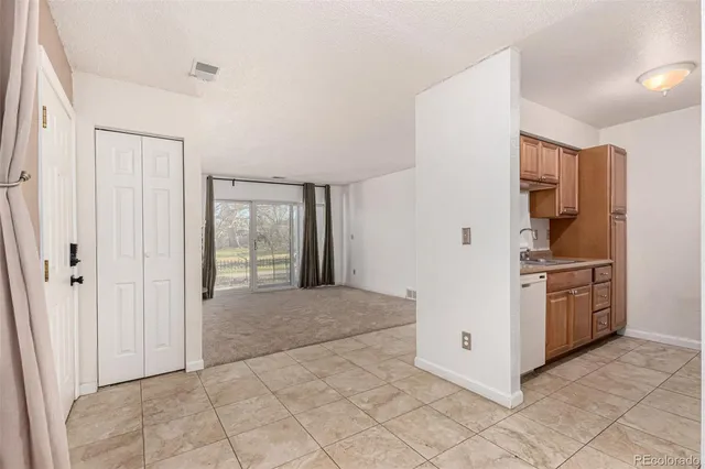 $1,900 | 3600 South Pierce Street, Unit 4105, Denver, CO 80235