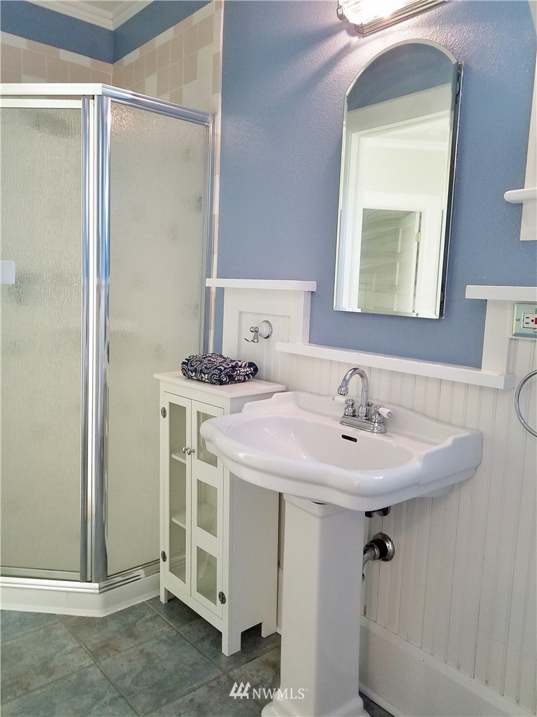 407 North Yakima Avenue Tacoma, WA 98403 - Photo 13 of 25