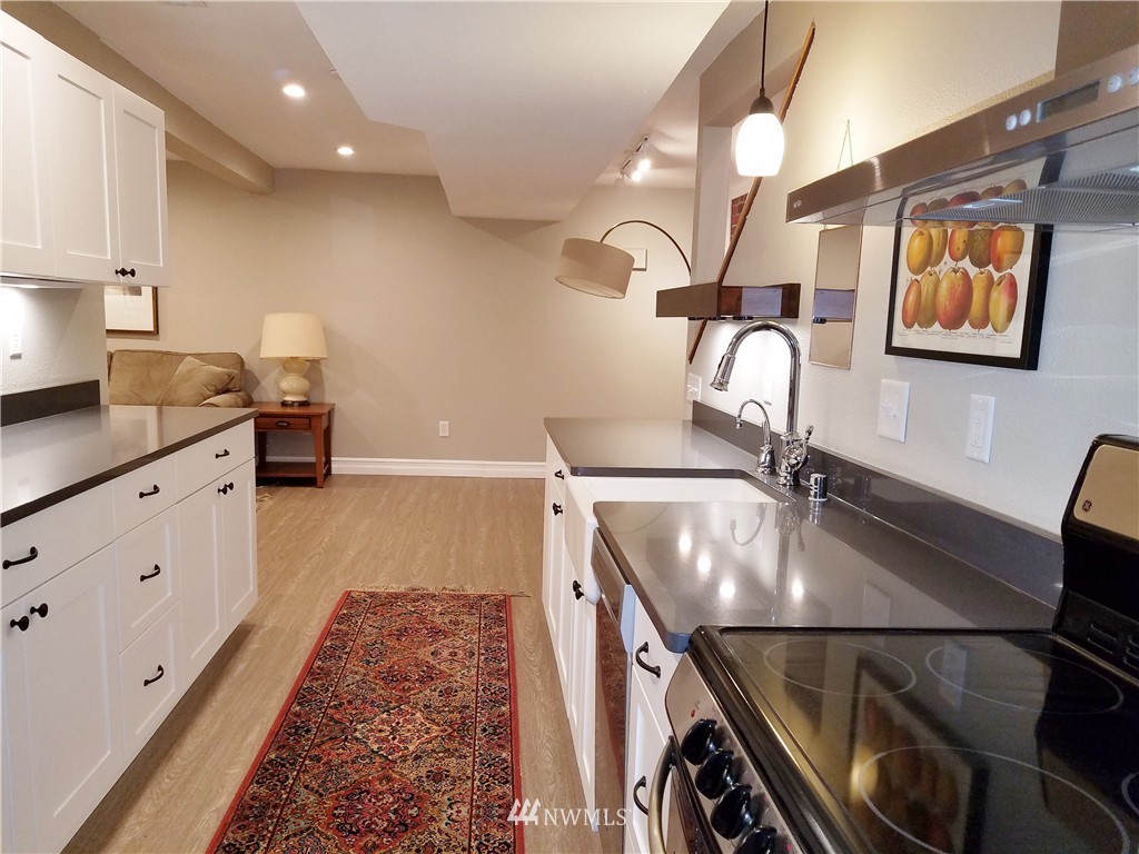 407 North Yakima Avenue Tacoma, WA 98403 - Photo 19 of 25