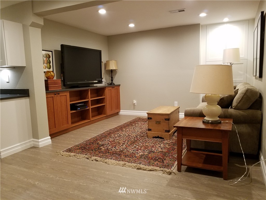 407 North Yakima Avenue Tacoma, WA 98403 - Photo 21 of 25