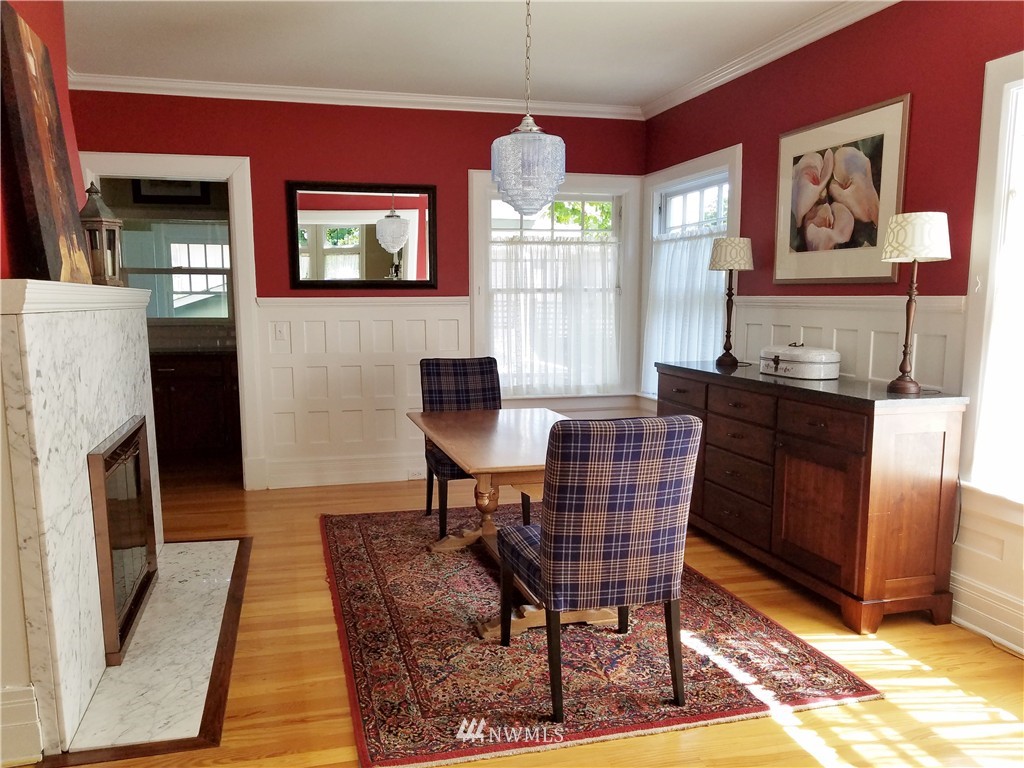 407 North Yakima Avenue Tacoma, WA 98403 - Photo 4 of 25