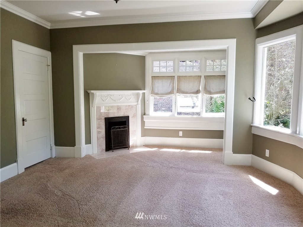 407 North Yakima Avenue Tacoma, WA 98403 - Photo 9 of 25