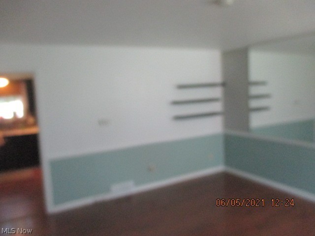 999 Renninger Road, Unit 6 New Franklin, OH 44319 - Photo 10 of 19 Living Room