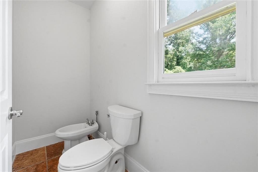 2715 Henderson Road Tucker, GA 30084 - Photo 33 of 70