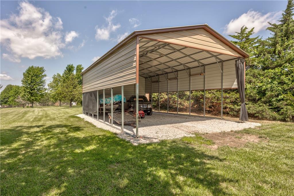 21600 South Lackman Road Spring Hill, KS 66083 - Photo 31 of 44