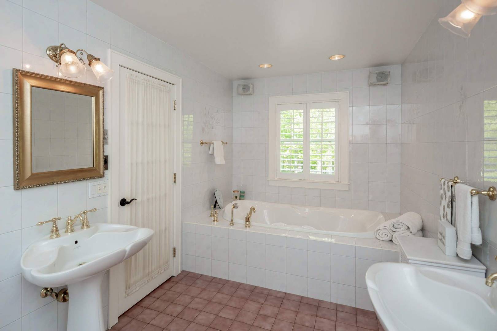 320 Millstone Brook Road Southampton, NY 11968 - Photo 14 of 19