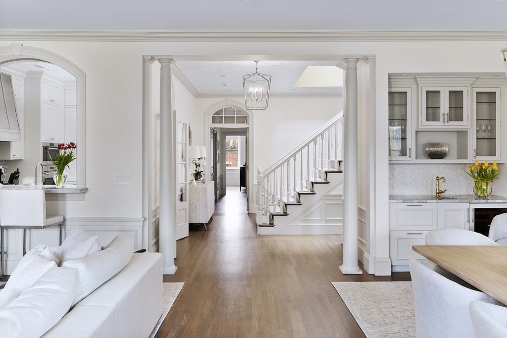 283 Commonwealth Avenue, Unit PH Boston, MA 02115 - Photo 7 of 18 a view of entryway and hall with wooden floor
