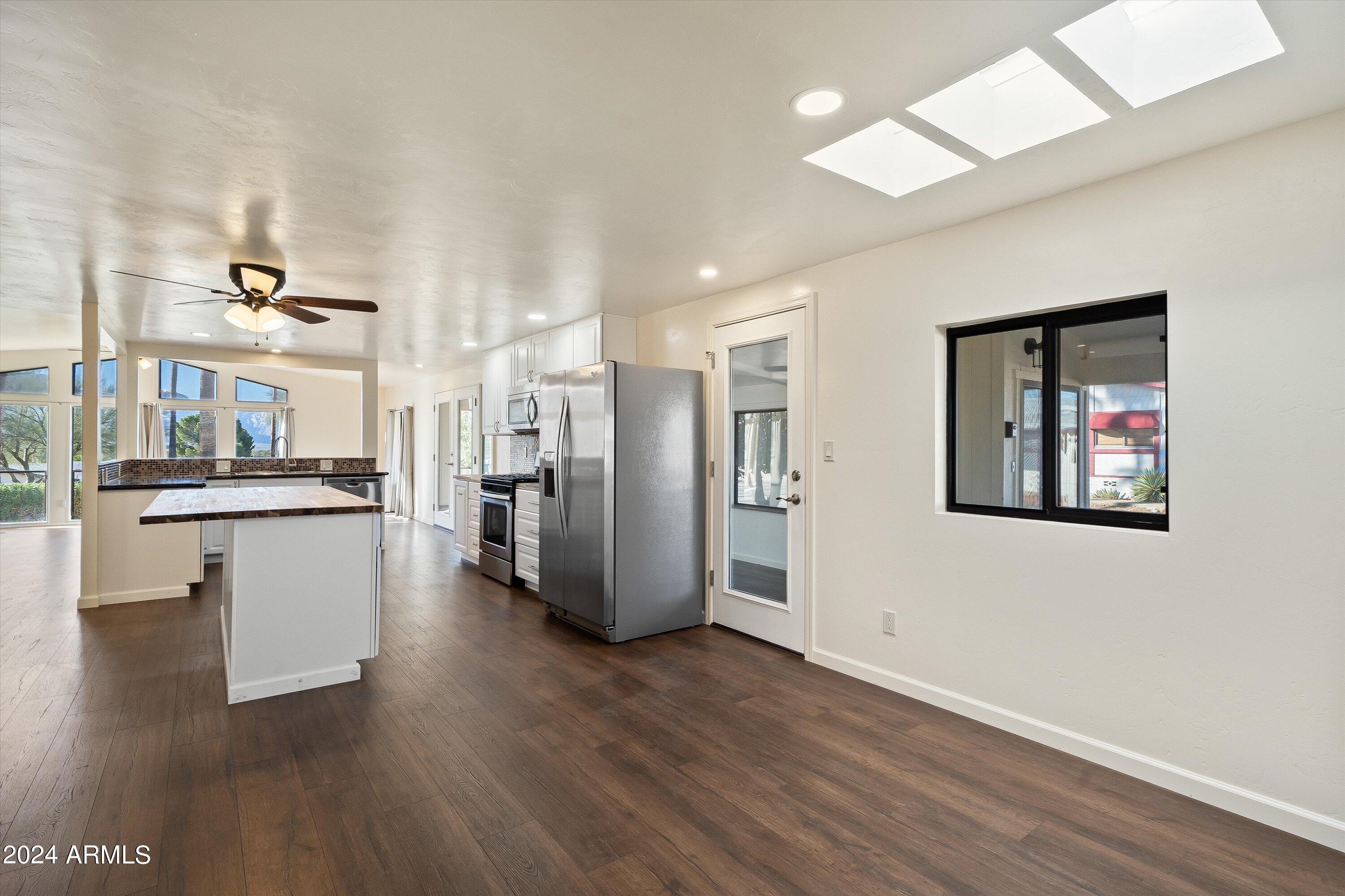 15301 North Oracle Road, Unit 41 Tucson, AZ 85739 - Photo 7 of 27 12-Kitchen & Breakfast Nook