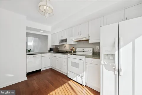 $350,000 | 604 Westtown Circle, West Chester, PA 19382