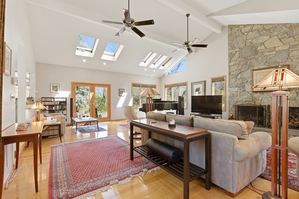 641 Salem End Road Framingham, MA 01702 - Photo 31 of 42 Gallery Image 31
