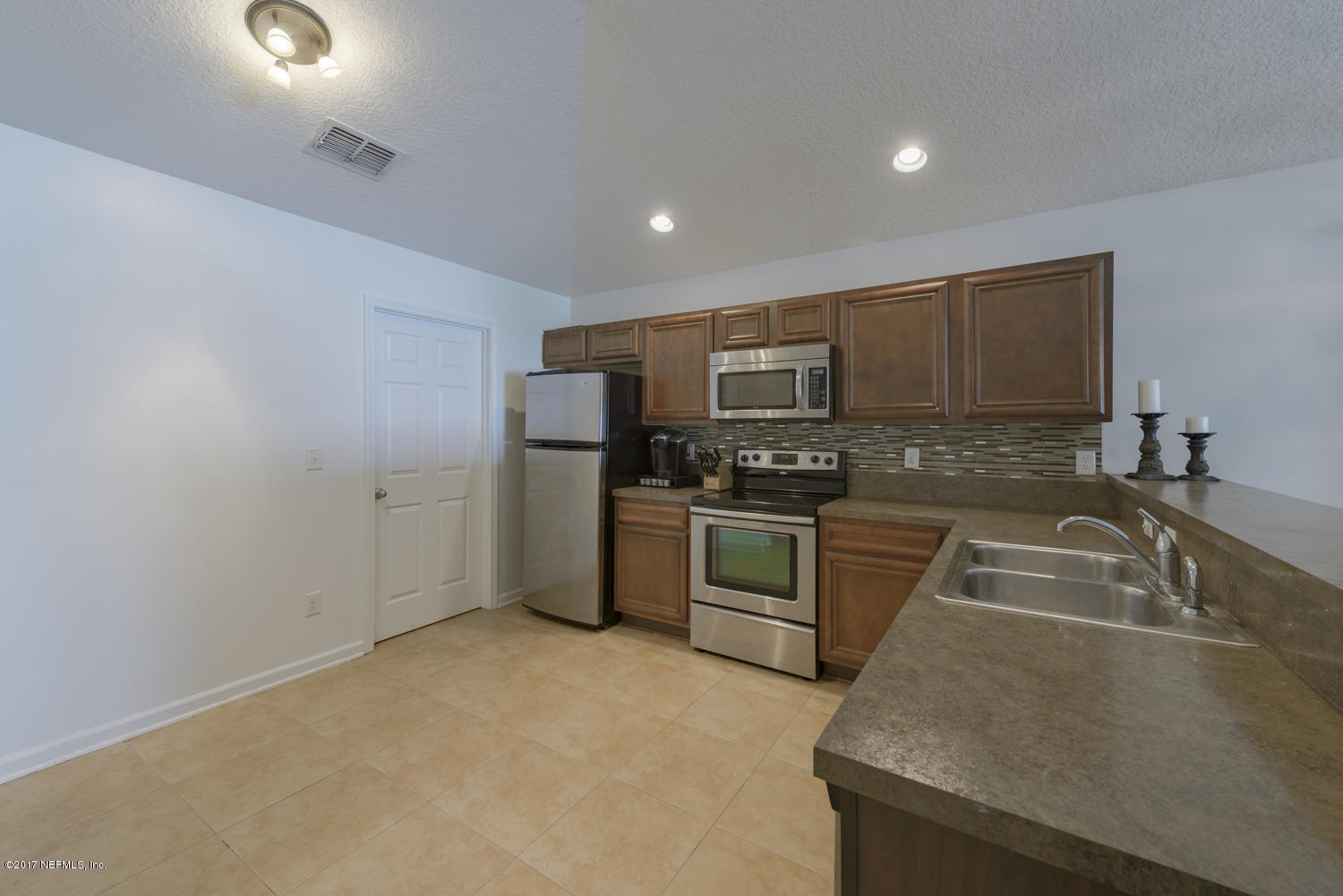 96083 Coral Reef Road Yulee, FL 32097 - Photo 11 of 26 96083 Coral Reef Rd_32097-12