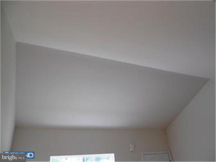 323 Marsh Road Wilmington, DE 19809 - Photo 5 of 13 Gallery Image 5