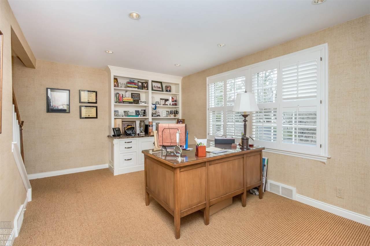 175 Touraine Road Grosse Pointe Farms, MI 48236 - Photo 17 of 31
