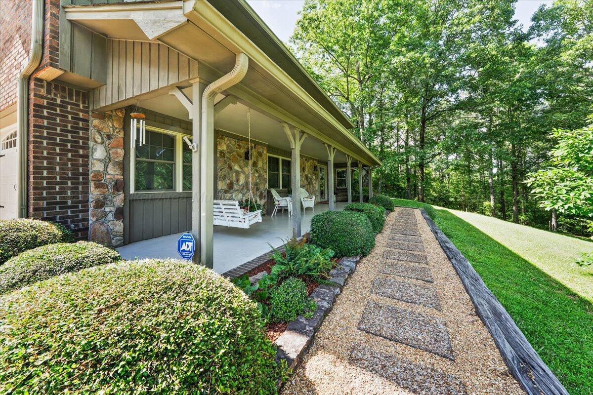 1686 Buttermilk Road Cordova, AL 35550 - Photo 5 of 48 Front Porch