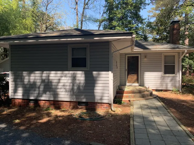 $2,000 | 480 South May Street, Southern Pines, NC 28387