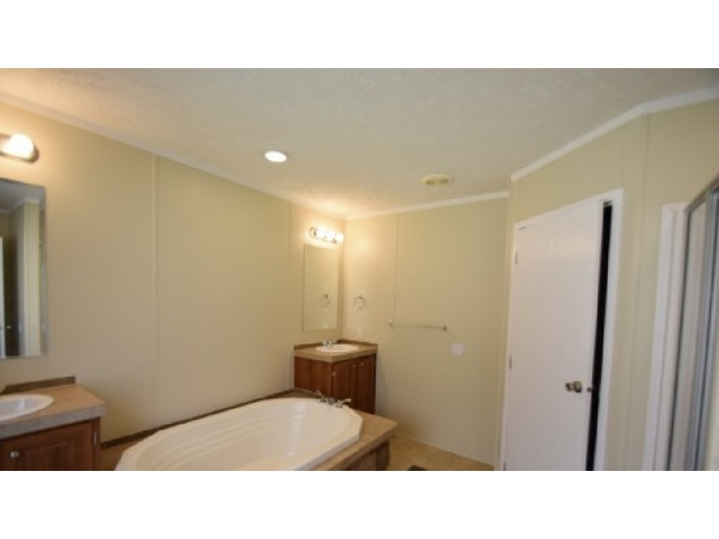 203 Canah Hollow Road Erwin, TN 37650 - Photo 11 of 15 Photo 11