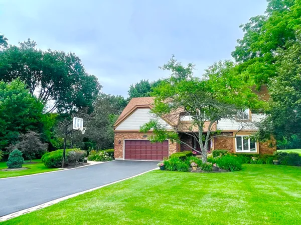 $874,900 | 400 Bramble Lane, Deer Park, IL 60010