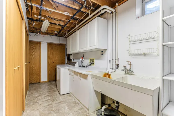 $4,000 | 5880 Christmas Lake Road, Excelsior, MN 55331