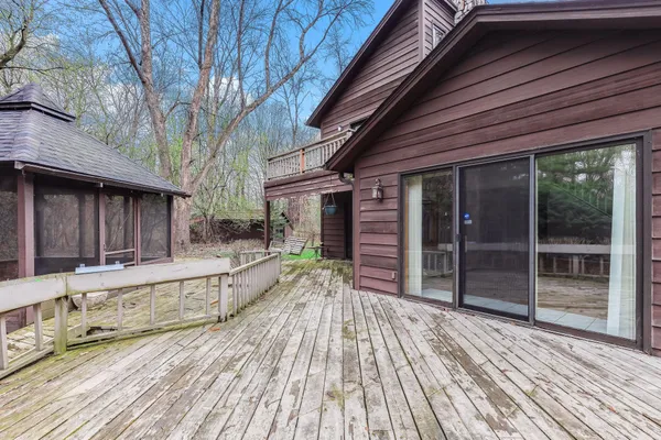 $4,000 | 5880 Christmas Lake Road, Excelsior, MN 55331