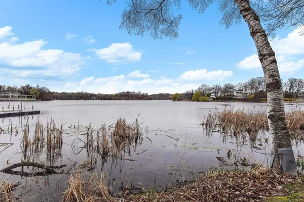 $4,000 | 5880 Christmas Lake Road, Excelsior, MN 55331