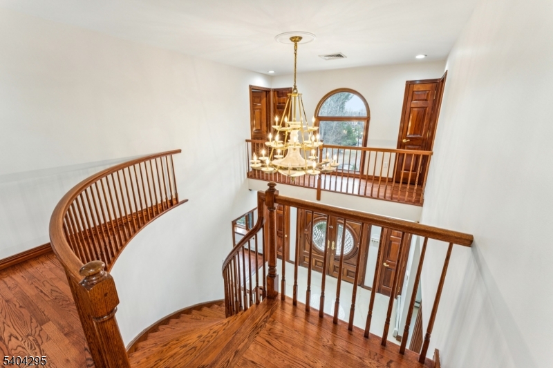 662 Foothill Road Bridgewater, NJ 08807 - Photo 19 of 46