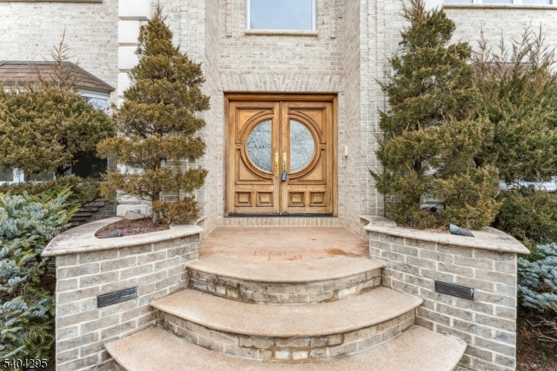 662 Foothill Road Bridgewater, NJ 08807 - Photo 2 of 46