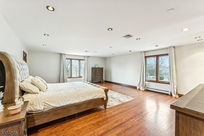 662 Foothill Road Bridgewater, NJ 08807 - Photo 21 of 46