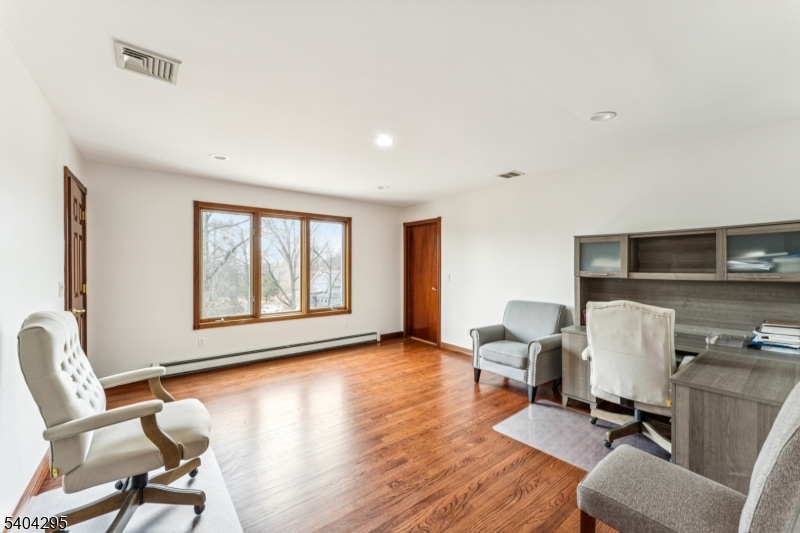 662 Foothill Road Bridgewater, NJ 08807 - Photo 22 of 46