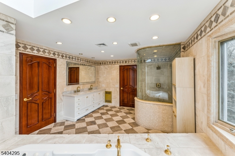 662 Foothill Road Bridgewater, NJ 08807 - Photo 23 of 46