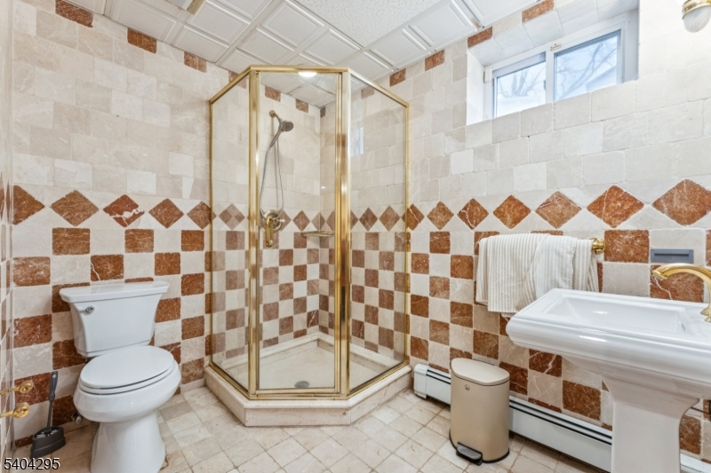 662 Foothill Road Bridgewater, NJ 08807 - Photo 37 of 46