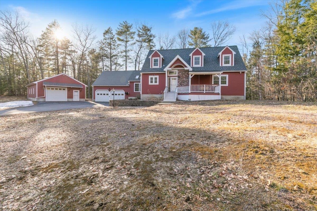 24 Oak Ridge Road Sandown, NH 03873 - Photo 2 of 45